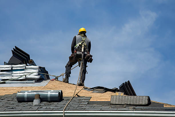 Professional Roof Installation technician working in Roslyn, SD